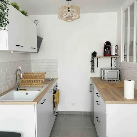 T2 Plein Centre Avec Stationnement Apartment Bourgoin-Jallieu